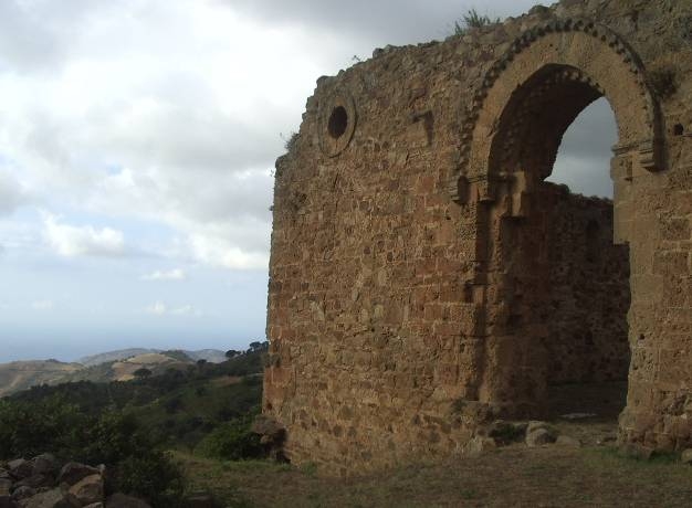 Gratteri: la leggenda della truvatura di San Giorgio tra Premostratensi e Cavalieri di Malta