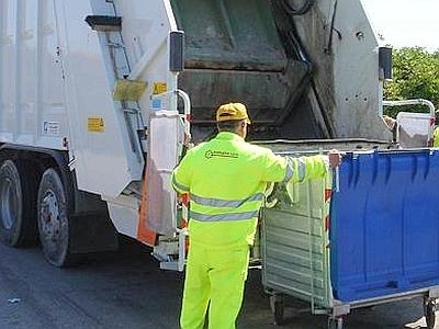 La riorganizzazione del servizio gestione rifiuti provocherà gravissime disfunzioni: la denuncia dei tredici sindaci dell’Ato Pa6