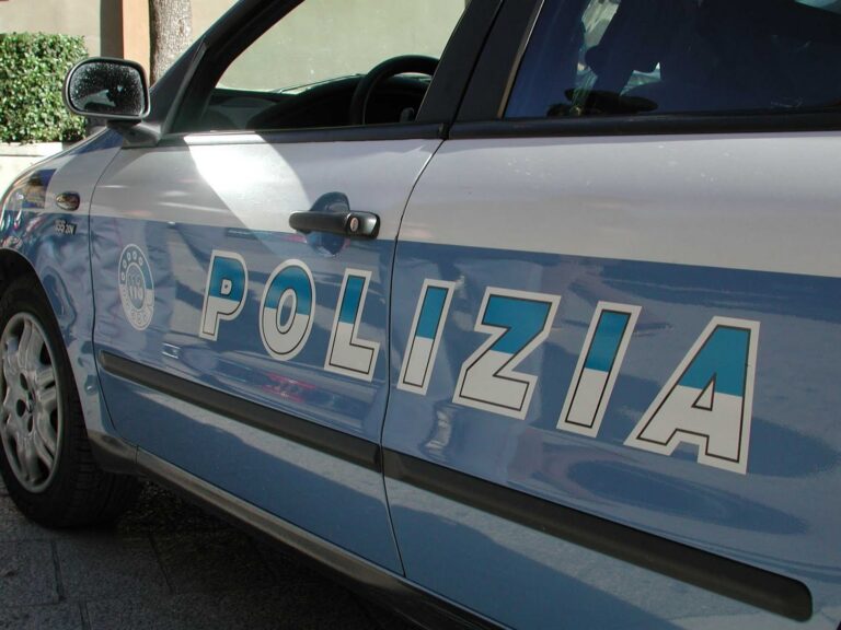Palermo. Polizia arresta malvivente sorpreso a rubare televisore da mini appartamento