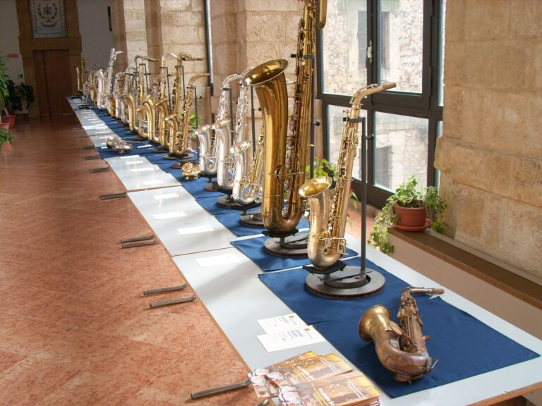 A Gangi la più grande esposizione di saxofoni d’Europa