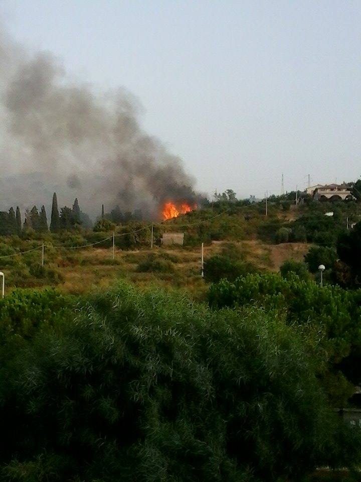 Spaventoso incendio tra Campofelice e Collesano