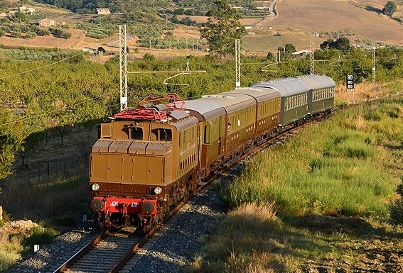 Treno storico verso Roccapalumba per partecipare alla XV Sagra del Fico d’India. Prevista fermata a Termini Imerese