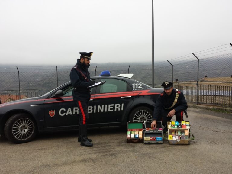 I Carabinieri denunziano 45enne per detenzione abusiva di armi