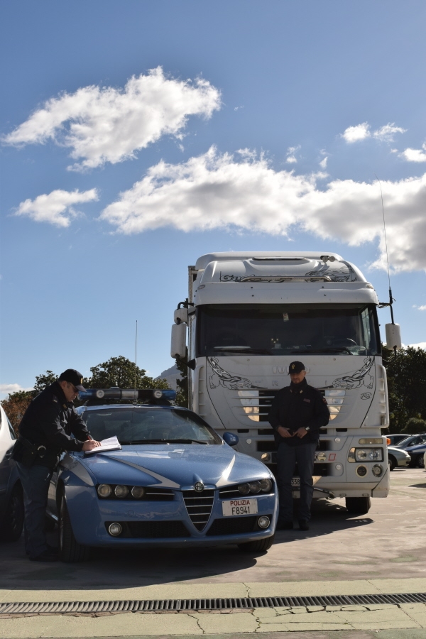 Arrestato corriere con un carico di cocaina pura per un valore di 350mila euro