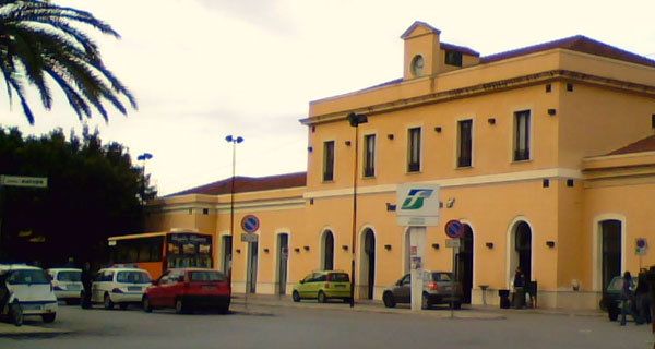 Uomo aggredito alla stazione di Termini Imerese