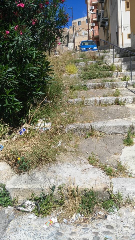 Termini Imerese. Angoli della città in totale abbandono