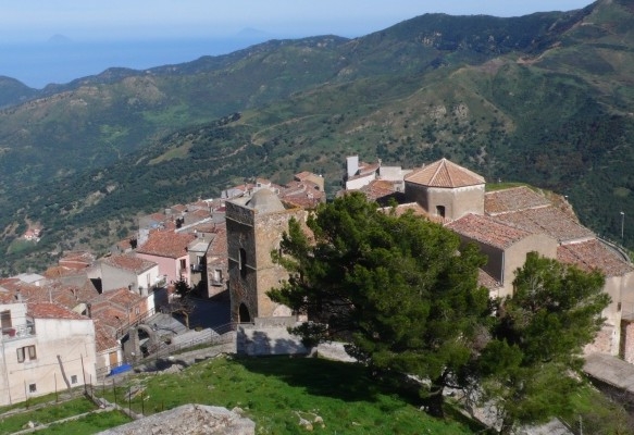 Il Rotaract Palermo – Parco delle Madonie festeggia il suo 9° compleanno a San Mauro