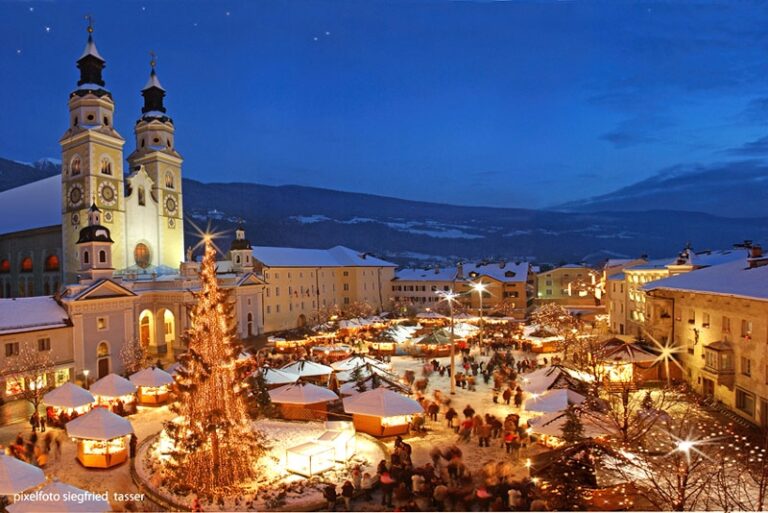 SiciliAntica in visita ai suggestivi Mercatini di Natale di Bolzano, Merano e Bressanone