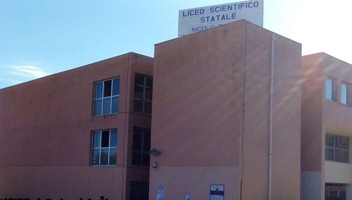 Topi al liceo scientifico. Proseguono così i disagi per le scuole cittadine