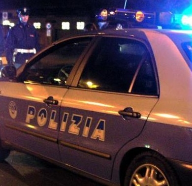 Aggredito studente fuorisede. La Polizia identifica e arresta uno dei componenti del “branco”: un giovane quindicenne già recluso del “Malaspina”