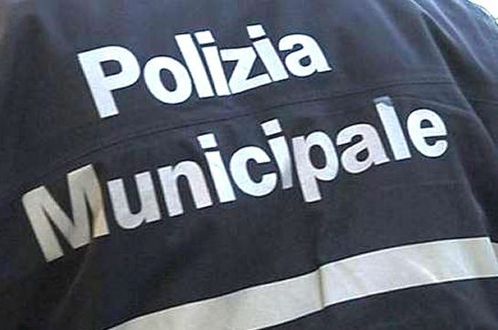 Vigili urbani di Campofelice sventano furto in villa