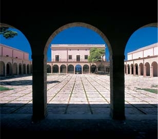 Visita guidata al Museo D’Aumale di Terrasini organizzata da SiciliAntica e ATC l’Associazione che viaggia…