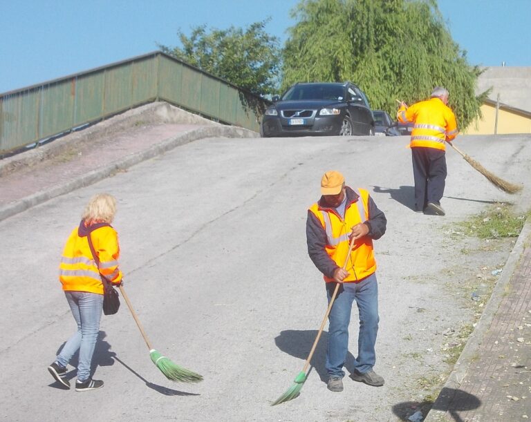 Il comune di Geraci Siculo seleziona due unità da impiegare per il servizio di spazzamento e scerbamento
