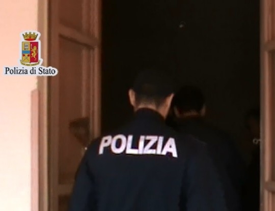 Sequestro di droga in un ex convento: in ogni stanza hashish, marijuana, eroina o cocaina. Stupefacenti anche nelle coppe e nelle vaschette di gelato