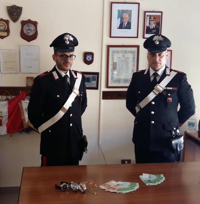 Due fratelli topi d’appartamento fermati dai carabinieri