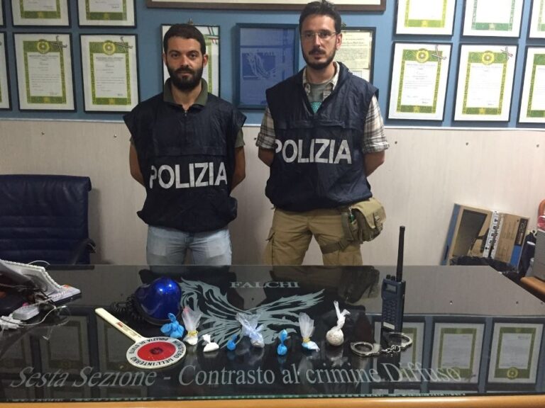 Droga tra mutande e reggiseno. La Polizia arresta una coppia per detenzione e spaccio di stupefacenti