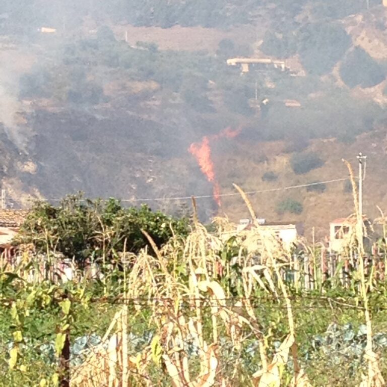 Incendio a santa Marina a Termini