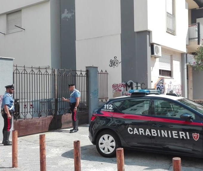 Carabinieri arrestano ladri pronti a scassinare appartamenti