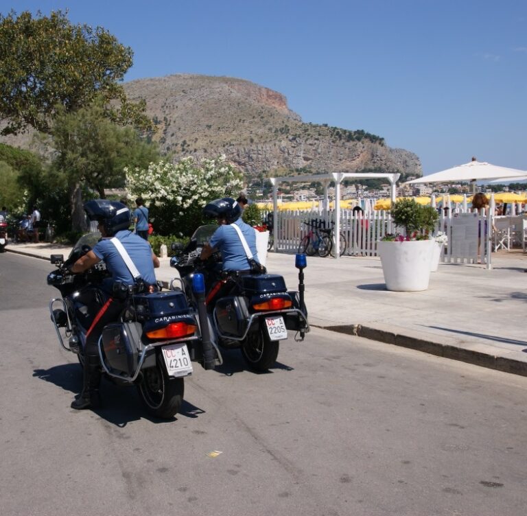 Carabinieri. Controlli all’Addaura: scatta una denuncia