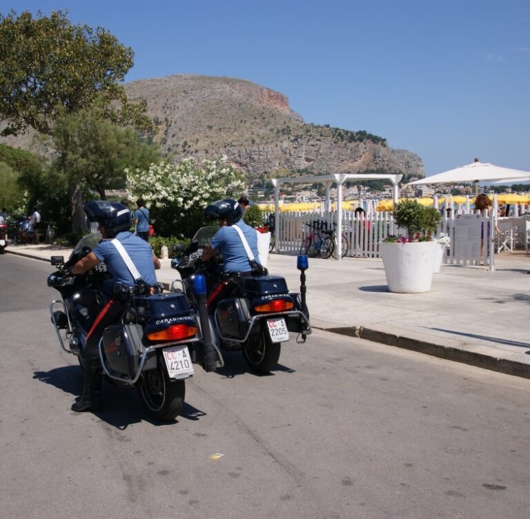 Carabinieri. Controlli all’Addaura: scatta una denuncia