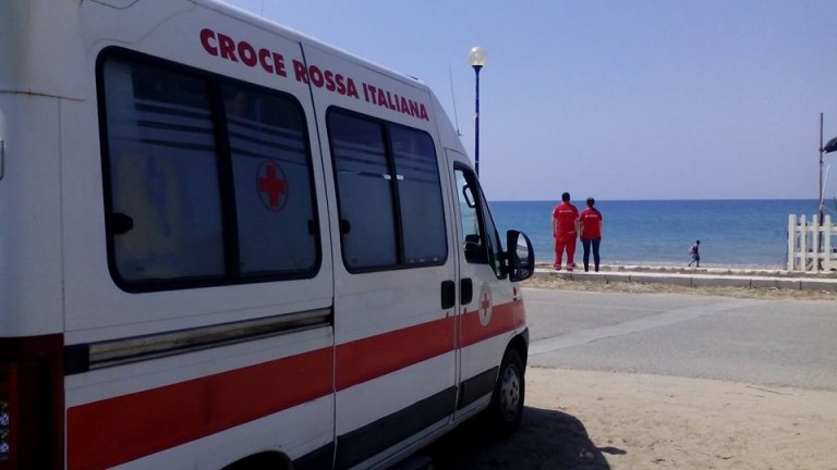 Attesi oggi al porto di Palermo 980 migranti. Presente anche la Croce rossa di Campofelice