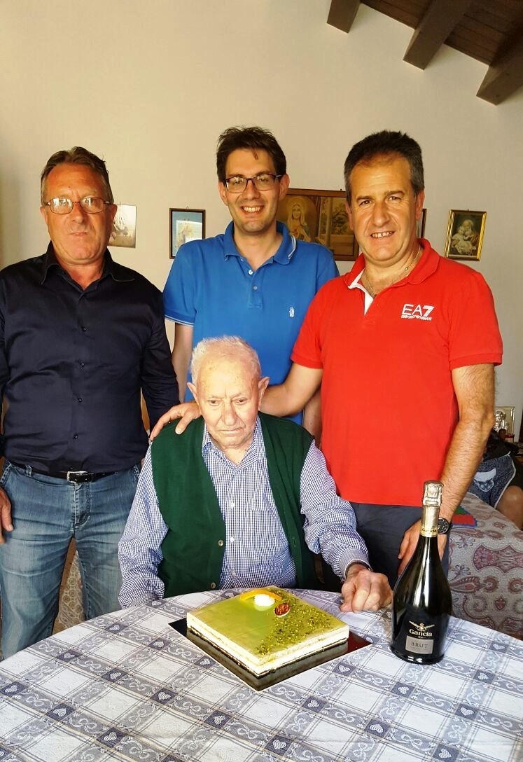 Gli auguri del sindaco di Petralia Soprana a Giuseppe La Placa che festeggia 104 anni