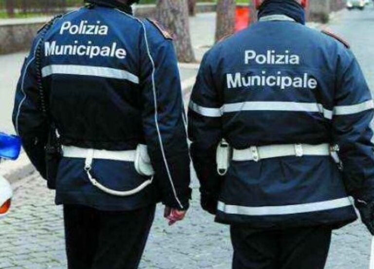 Minacce ai vigili urbani di Alia. Condanna per un uomo