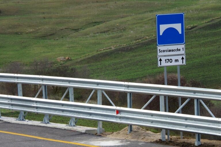 Crollo viadotto Palermo-Agrigento quattro avvisi di garanzia dalla procura di Termini