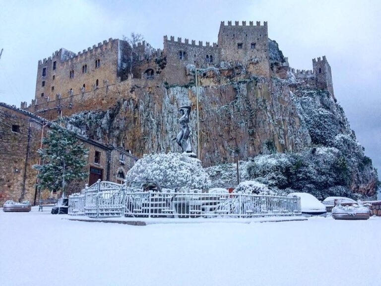 Epifania polare. I paesi dell’entroterra del termitano coperti dalla neve