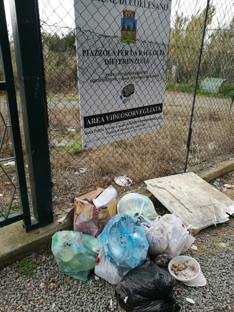 L’isola ecologica di Collesano invasa dai rifiuti che nessuno rimuove
