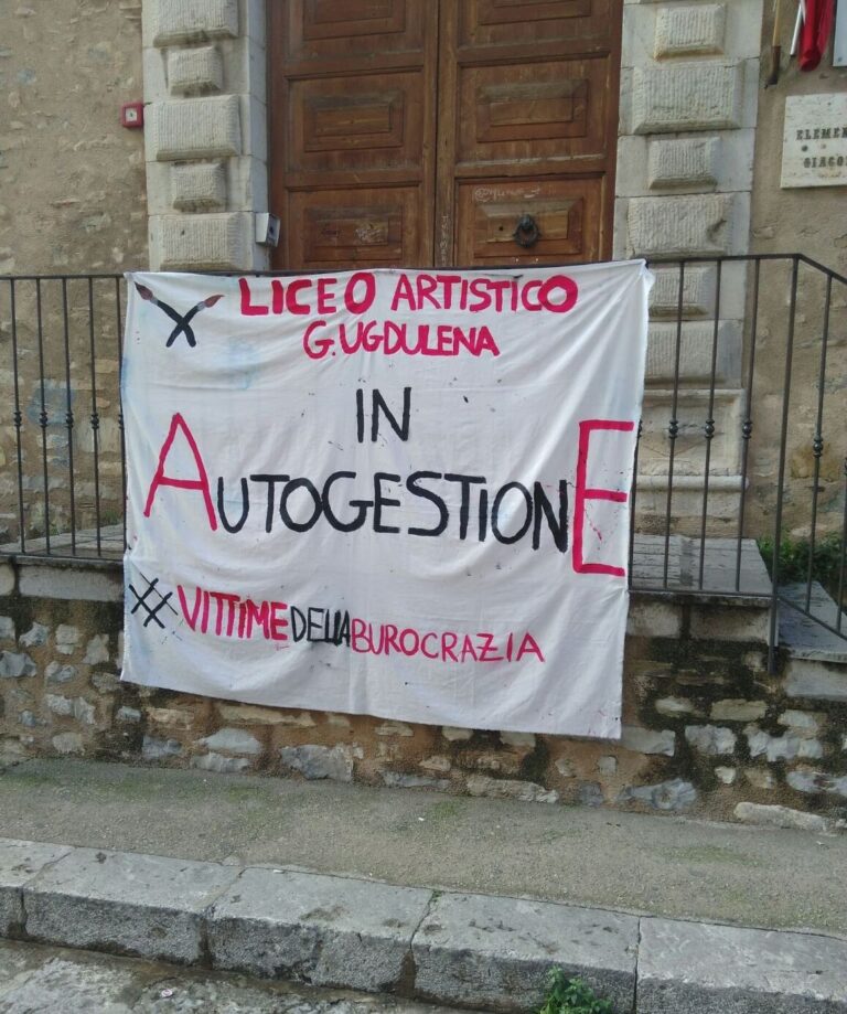 Il liceo artistico di Termini da ieri in autogestione. E martedì il corteo