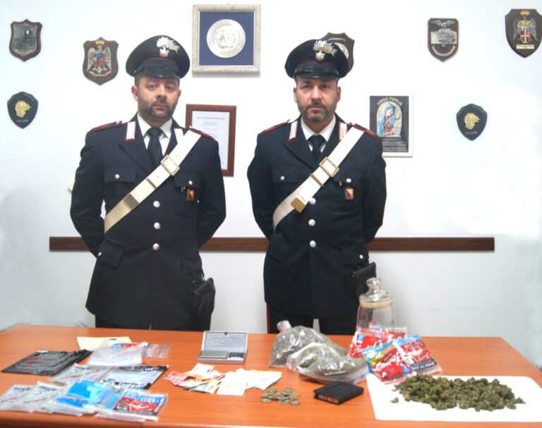 Carabinieri arrestano un 25enne per detenzione illecita di sostanze stupefacenti