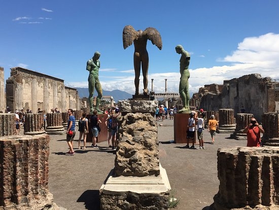 Furto negli scavi di Pompei