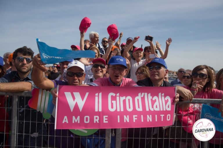 Giro d’Italia. Domani tappa da Cefalù all’Etna