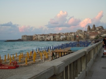 Tentato furto di una cassa in un lido a Cefalù. Condannato un uomo