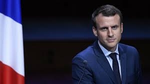 Va giù la popolarità di Macron