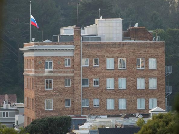 Trump ordina la chiusura del consolato russo a San Francisco