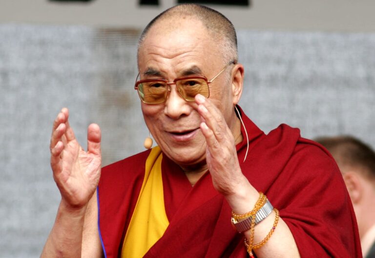 Dopo vent’anni il Dalai Lama ritorna in Sicilia