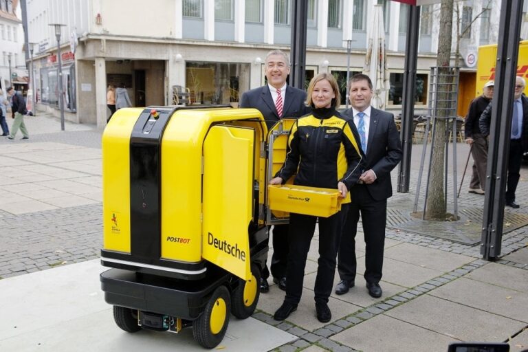 Arriva in Germania il postino-robot
