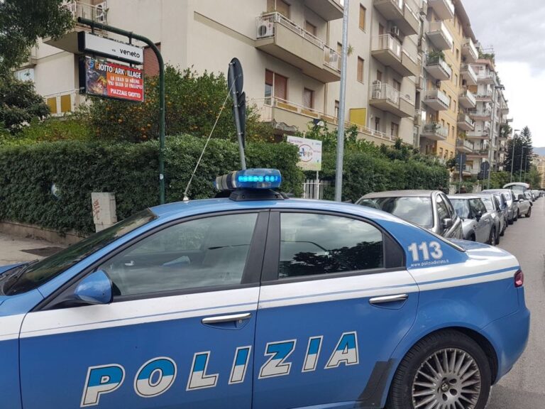 Polizia ferma donna di 67 anni accusata del tentato omicidio della madre