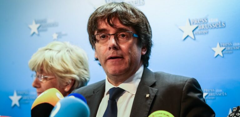 Mandato d’arresto europeo per Puigdemont