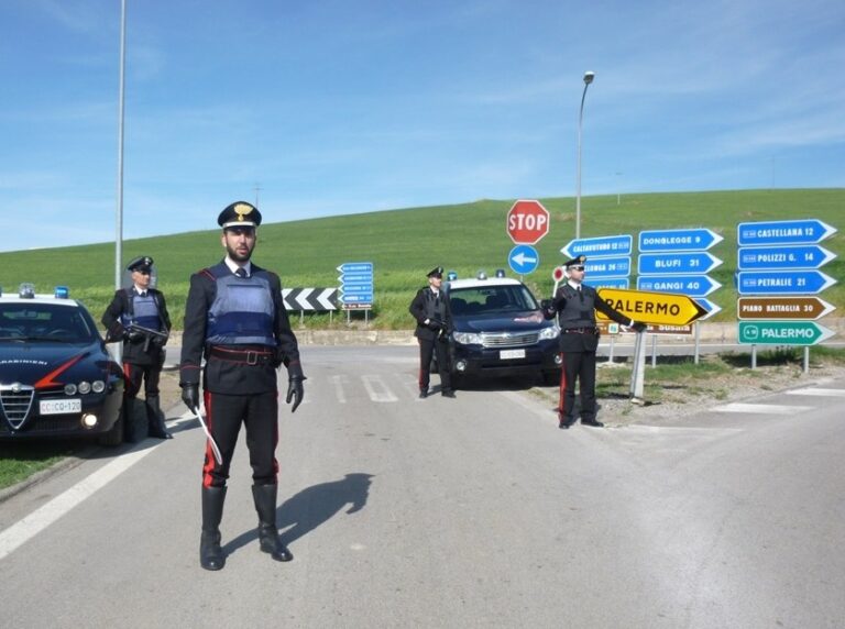 Servizio straordinario di controllo dei Carabinieri nei comuni di Gangi, Castellana Sicula e Alimena. Denunciati cinque giovani per droga
