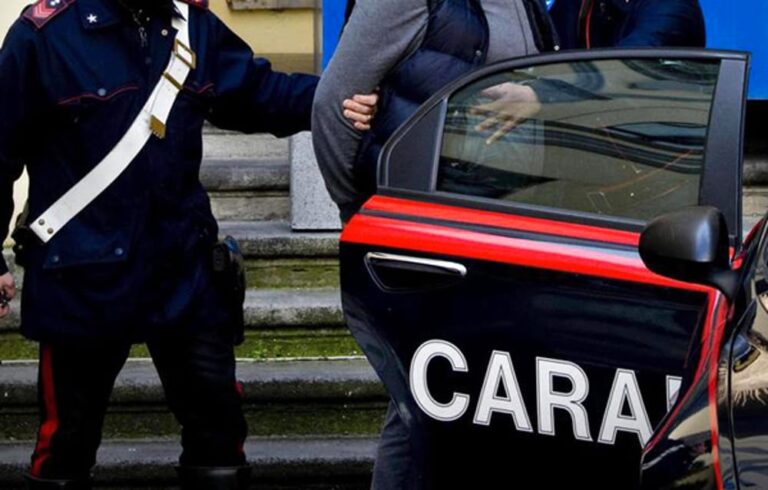 Carabinieri arrestano 21enne per spaccio di droga