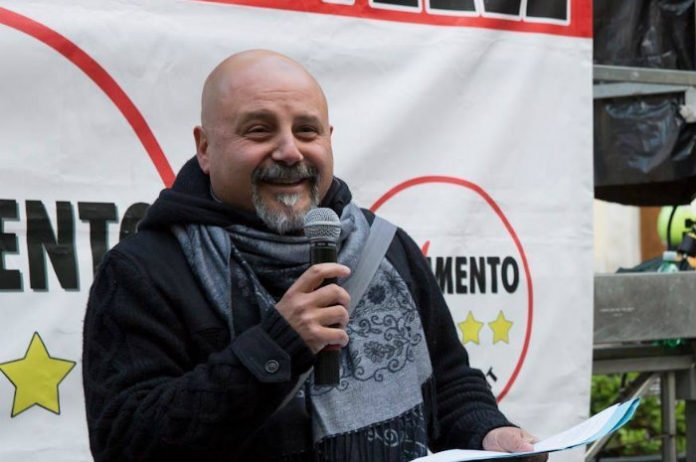 Candidato M5s paga 7 euro di affitto