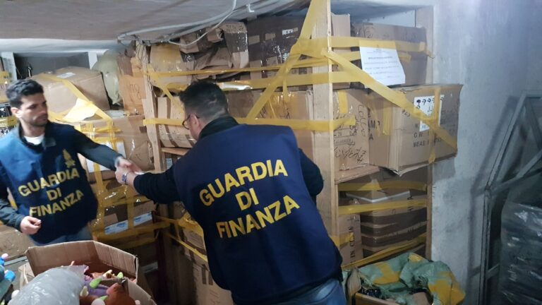 Sequestrati dalla GdF circa 100 mila giocattoli potenzialmente pericolosi