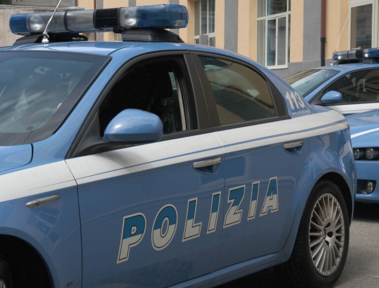 Due tunisini arrivano con la nave ma erano ricercati dalla Polizia. Arrestati