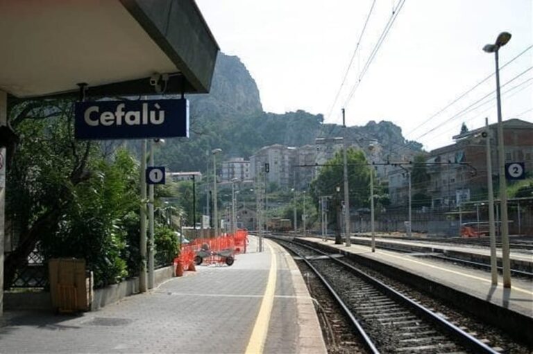 Il Comitato Pendolari denuncia la scarsa sicurezza nella Stazione di Cefalù: così si rischia un tragico evento