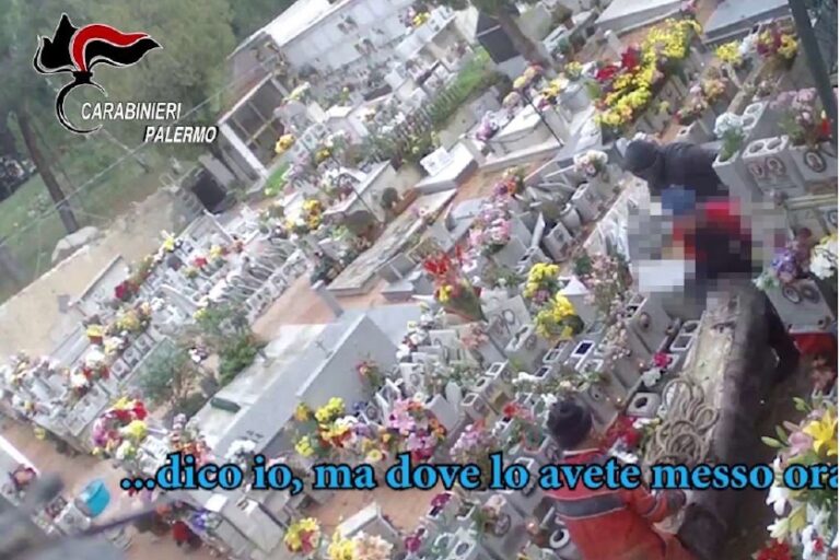 Cimitero degli orrori all’Abbazia Benedettina di San Martino delle Scale. All’insaputa dei monaci vendevano tombe, spostavano cadaveri, occultavano salme, buttavano scheletri in intercapedini abusive