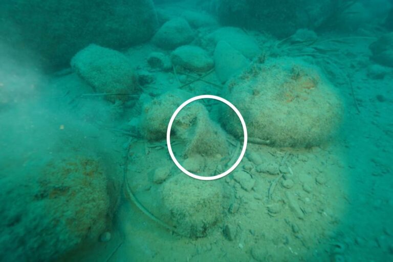 Soprintendenza del Mare e volontari di BCsicilia rivengono la campana di un antico vascello del XVI secolo affondato nelle acque di Agrigento