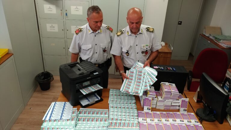 Tipografia abusiva stampava falsi biglietti Amat. Arrestato bagherese condotto davanti all’Autorità Giudiziaria di Termini Imerese